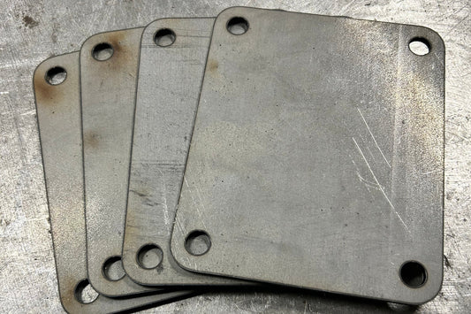 Puskuriraudan kiinnikelevy (4kpl)